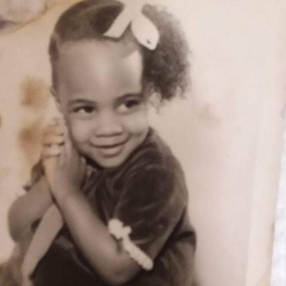 Meet your Posher, Phoebe